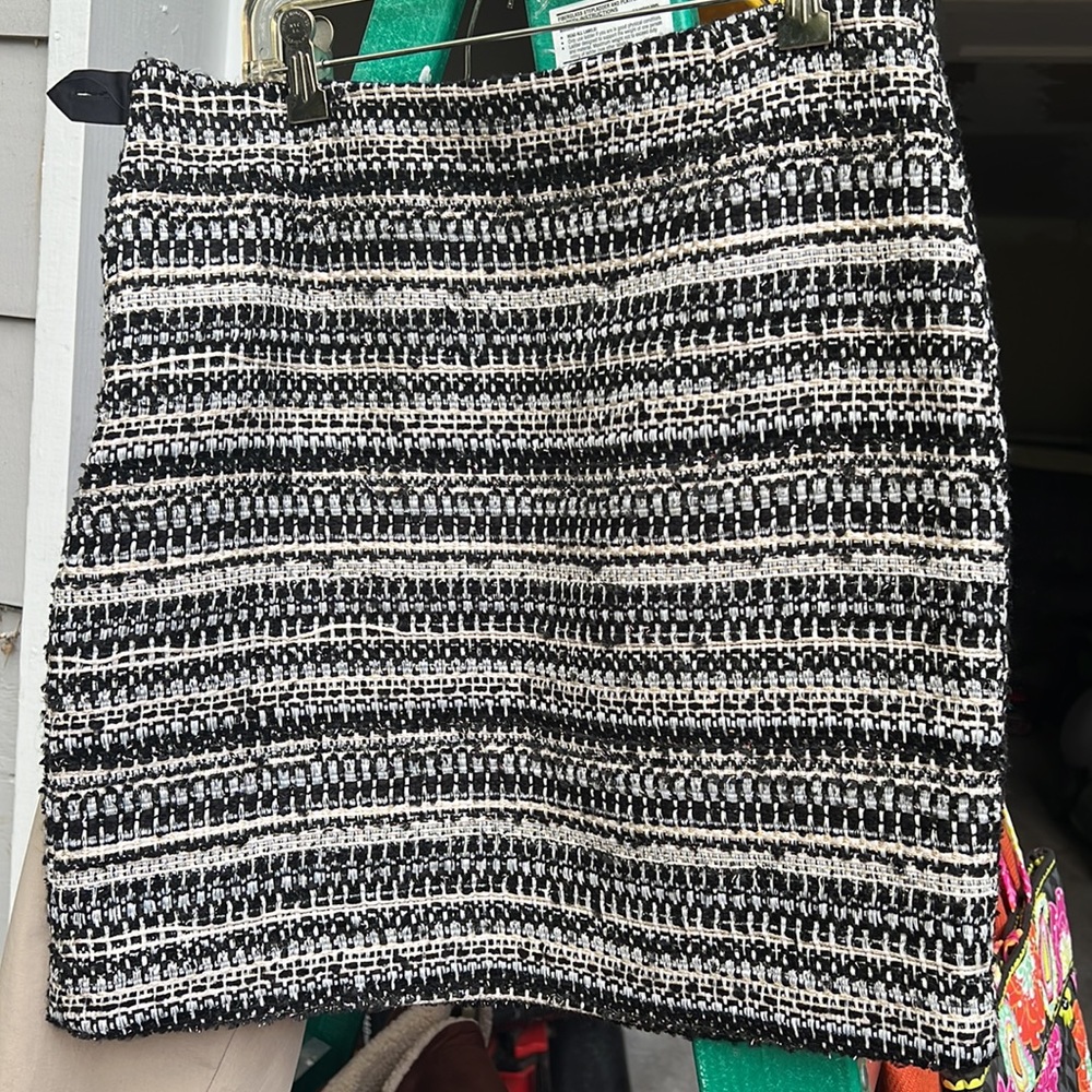 Tweed skirt - Picture 2 of 2
